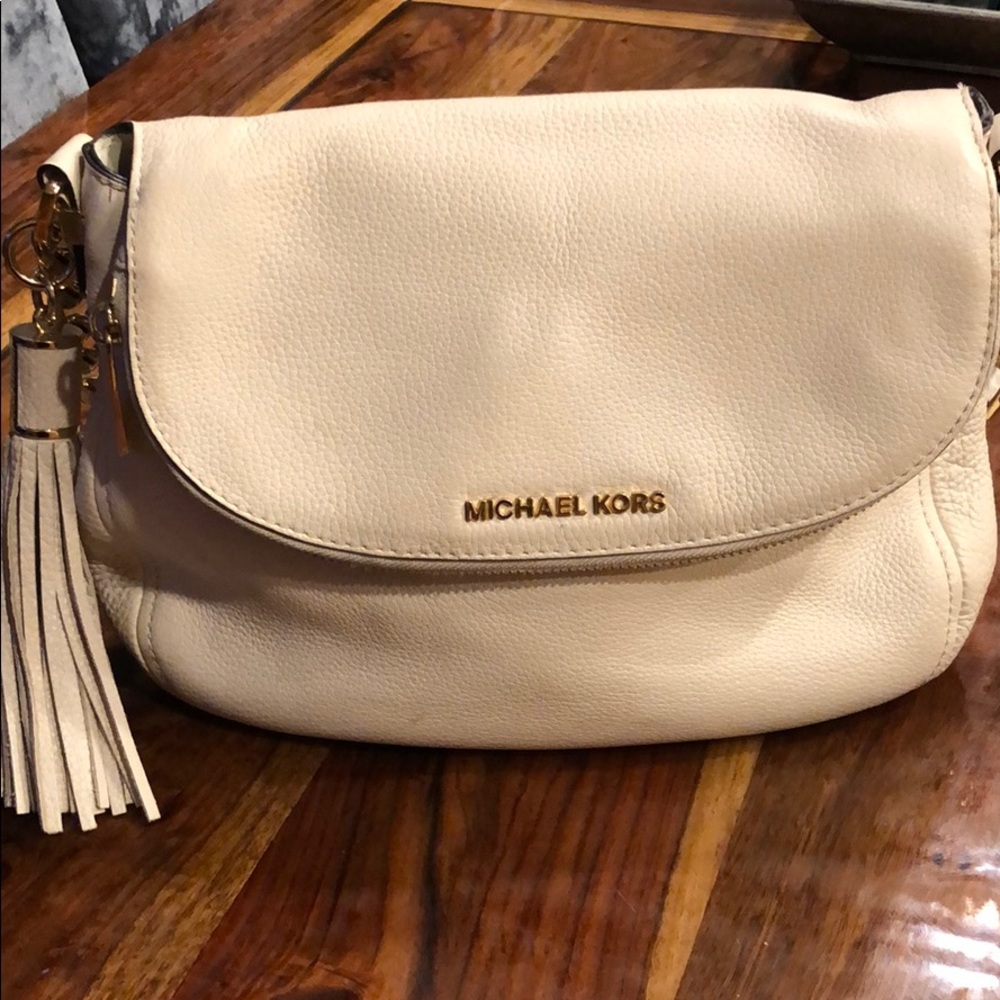 Great Michael Kors bag cream white with gold trim